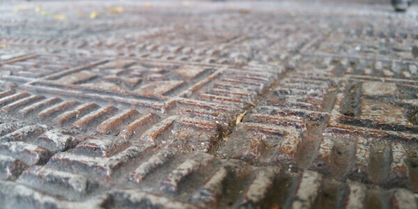 masonry patio weeds