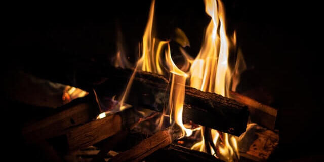 clean up ash from fireplace