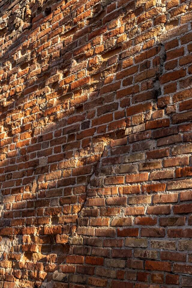 What to Do When You See Crumbling Bricks on Your Home